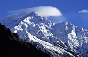 A Kancsendzönga csúcsa és alatta az a néhány méter